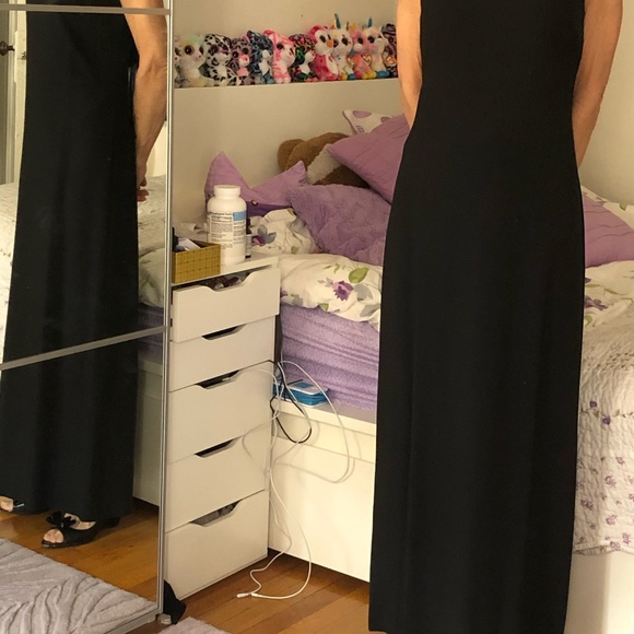 Elegant women’s black dress size 4 - Picture 2 of 4